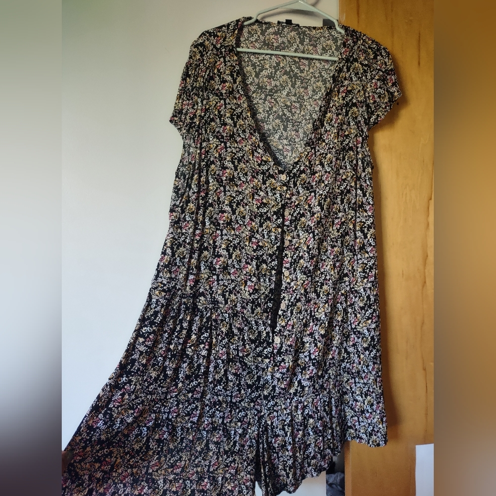 As U Wish Floral Romper - size 3x